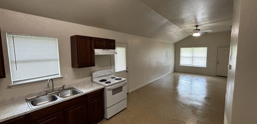 501 S. Henderson Temple, Tx 76501