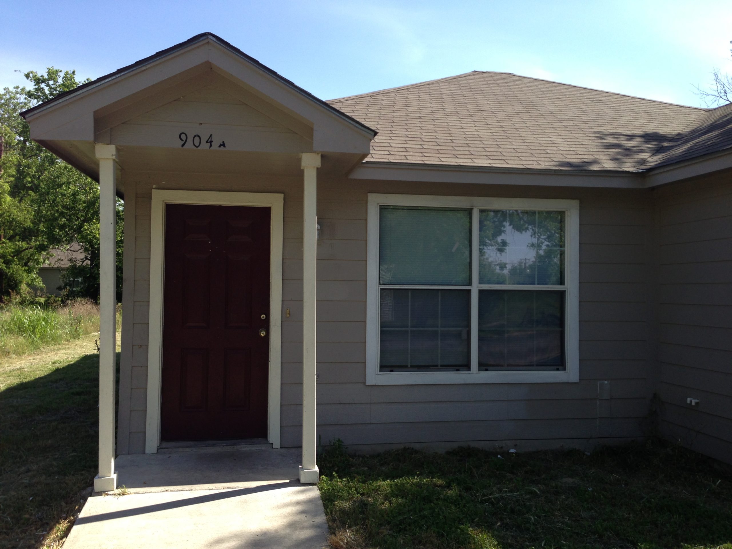 904 (B) E. Ave C. Temple, TX 76501-Section 8 Accepted