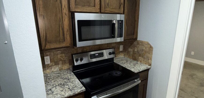 1014 (B) S. 10th Temple, TX 76504