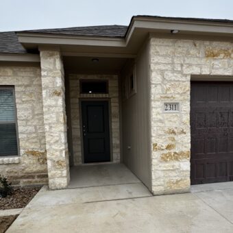 2431 Briar Hollow Dr Temple, TX 76502