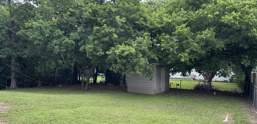 807 (A) N 6th Temple, TX 76501