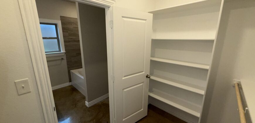 2430 Briar Hollow Dr Temple, TX 76502