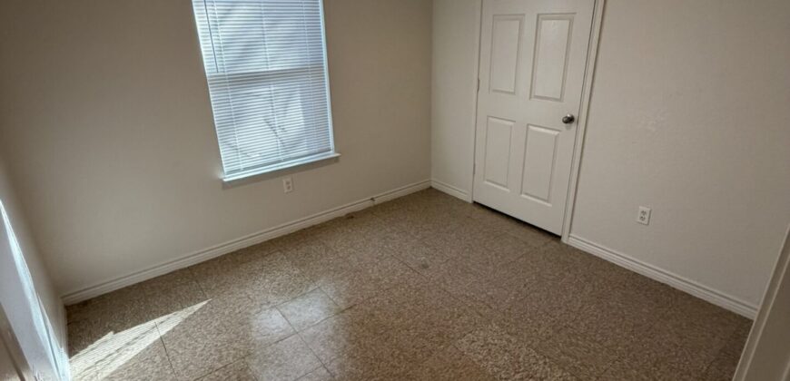 814 S 16th St Temple, TX 76501