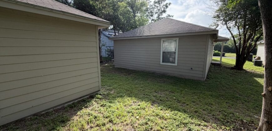 814 S 16th St Temple, TX 76501