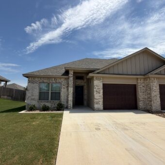 2319 Briar Hollow Dr Temple, TX 76502