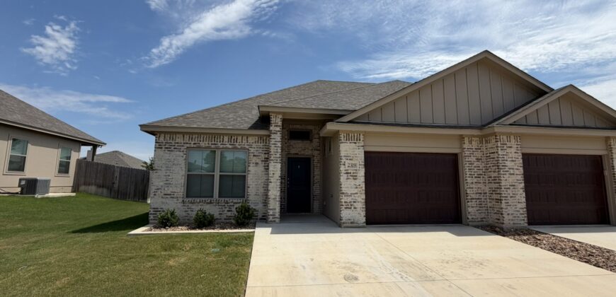 2435 Briar Hollow Dr Temple, TX 76502